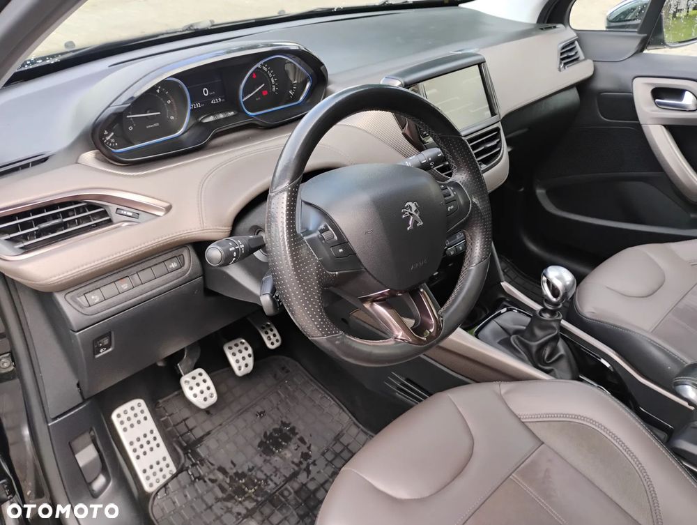 Peugeot 2008 1.6 e-HDi Allure S&S - 5