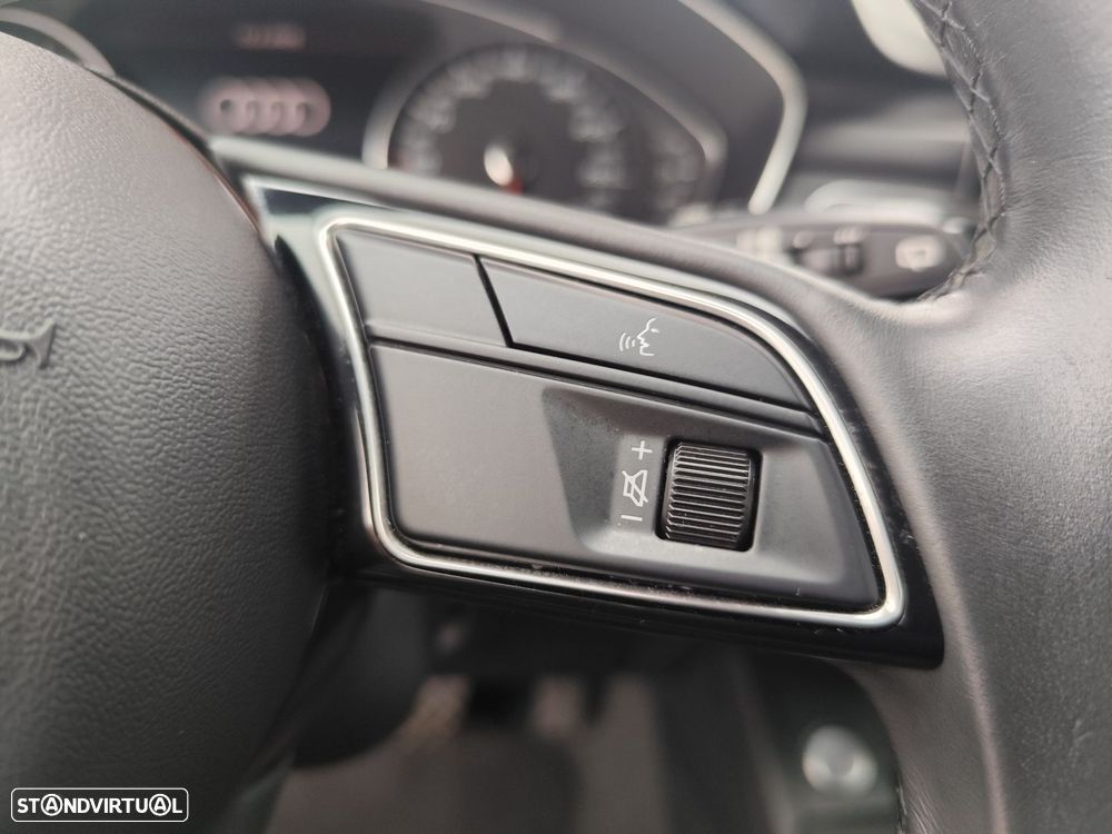 Audi A4 Avant 30 TDI S tronic - 16