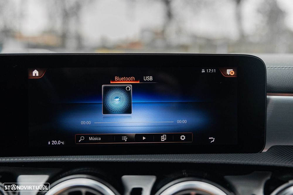 Mercedes-Benz CLA 200 - 33