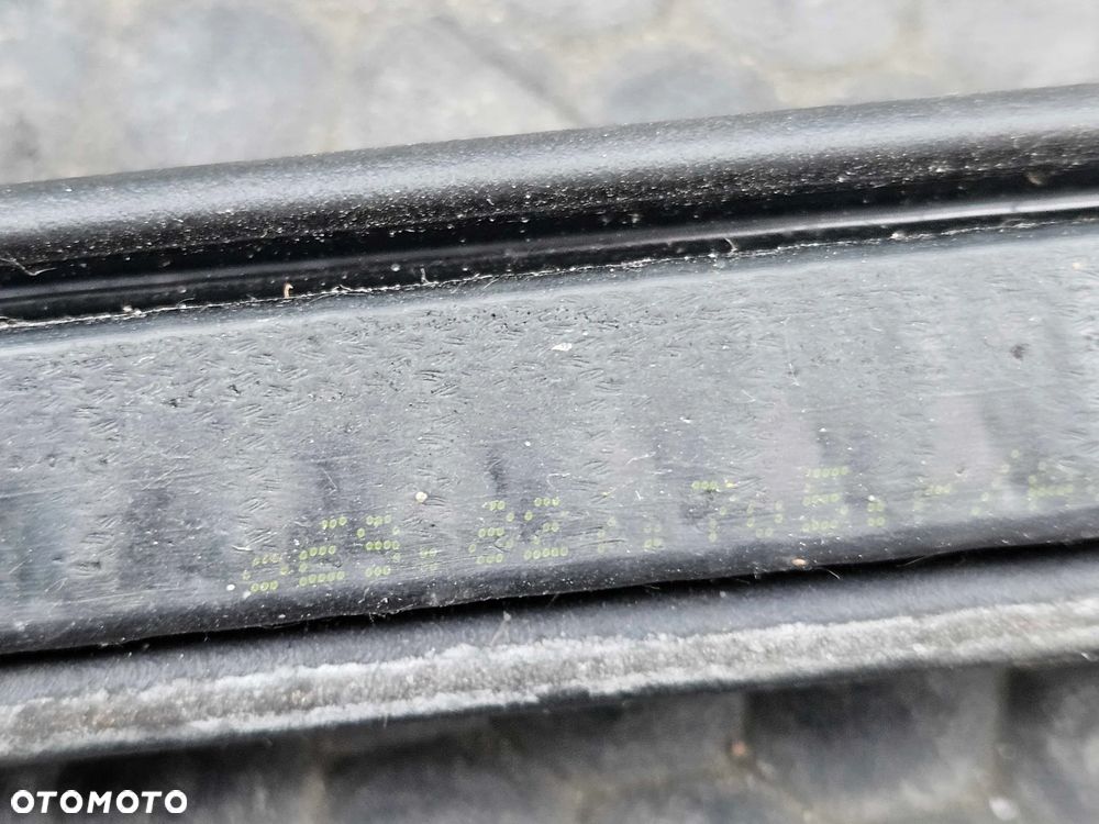 Uszczelka Guma Pokrywy Klapy Bagaznika Audi A4 B6 B7 Kombi Avant - 17
