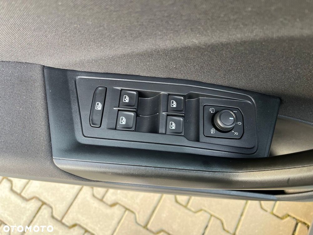 Volkswagen T-Roc 1.5 TSI Life DSG - 22