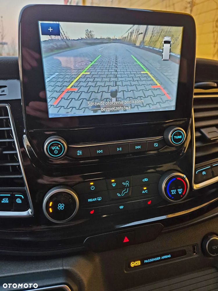 Ford Tourneo Custom 2.0 EcoBlue L2 Active SelectShift - 23