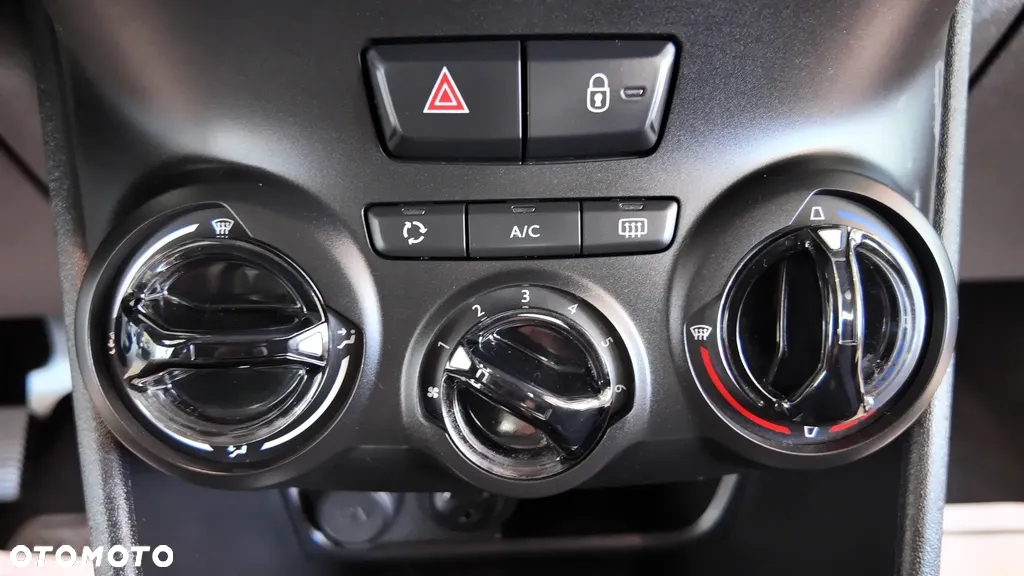 Peugeot 208 1.4 VTi Active - 29