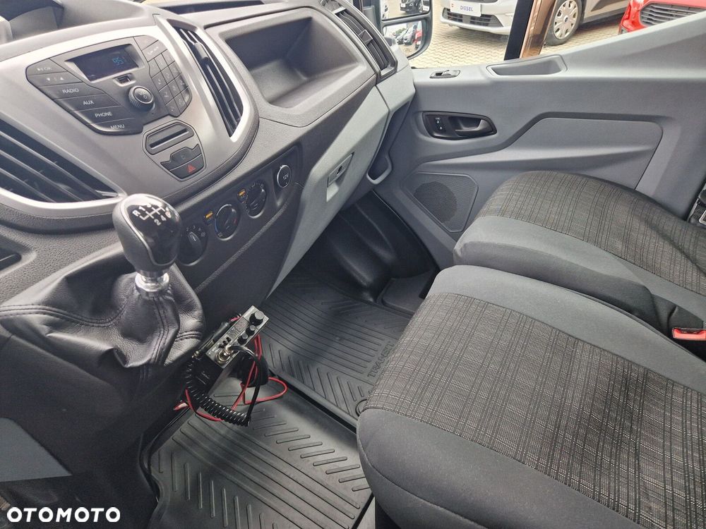 Ford transit Trend - 23