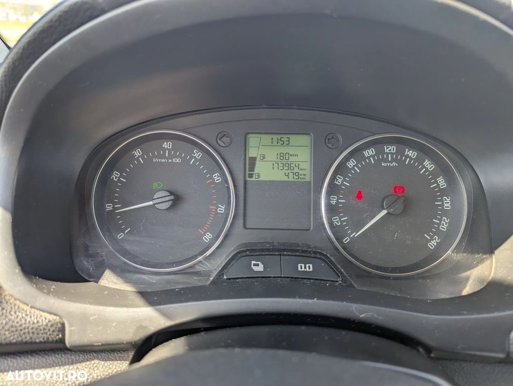 Skoda Fabia 1.2 Ambiente - 4