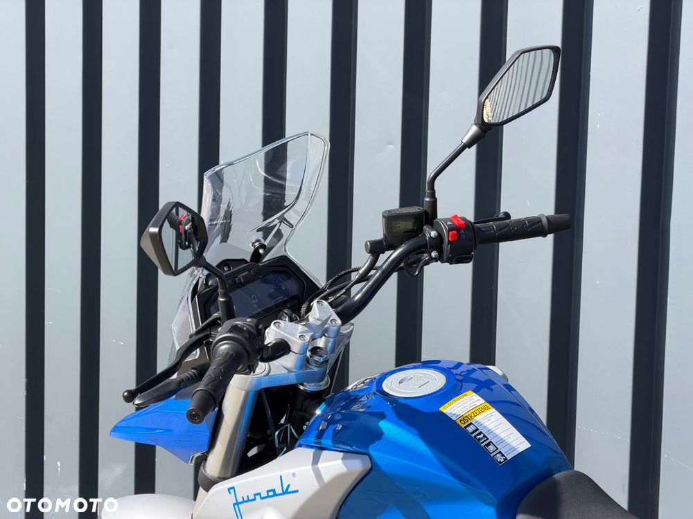 Junak RX One - 8