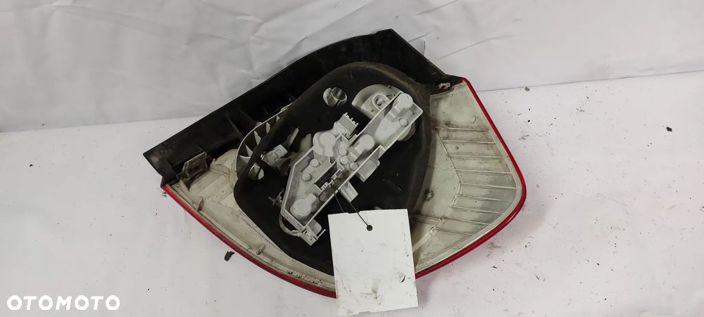 .  LAMPA TYL TYLNA LEWA BMW 1 E87 - 2