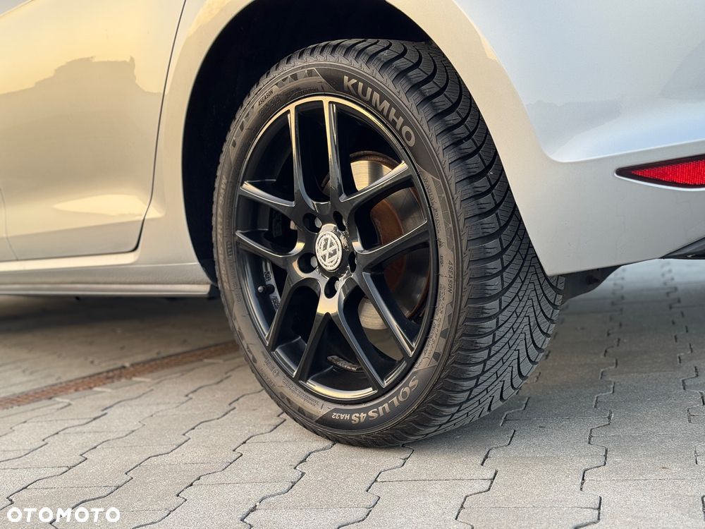 Volkswagen Golf - 10