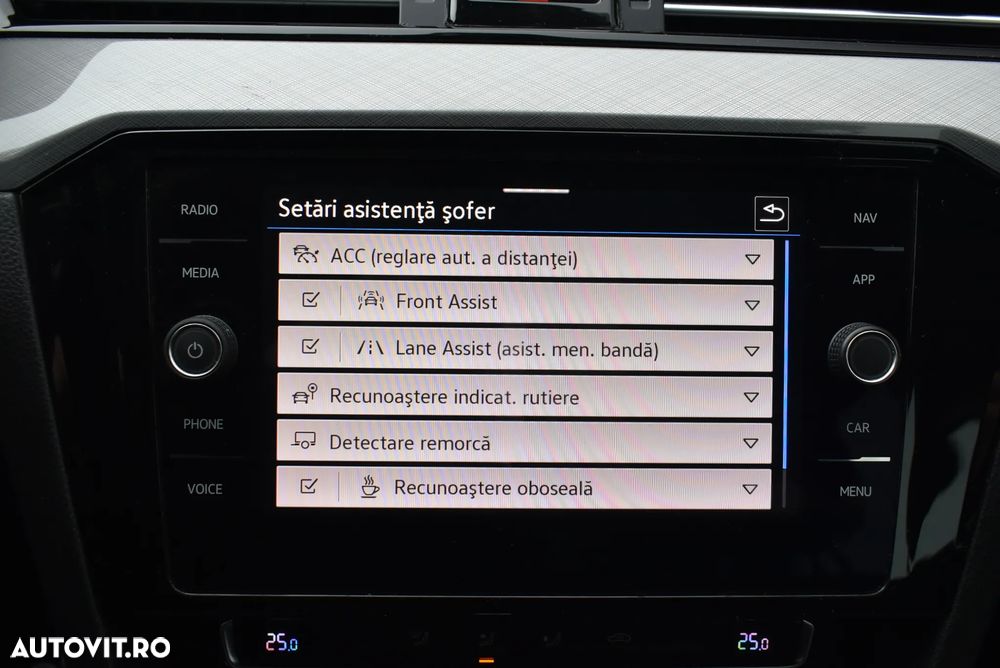 Volkswagen Passat - 19