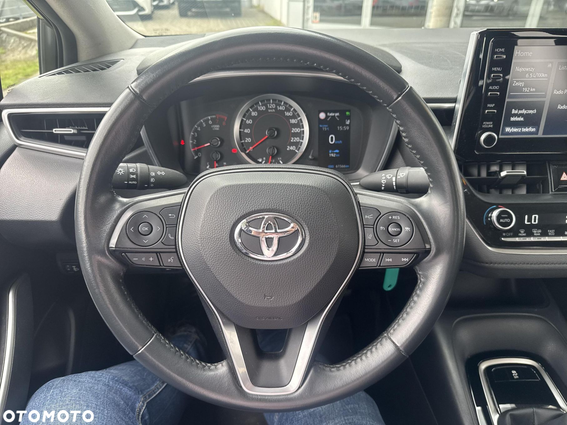 Toyota Corolla - 12