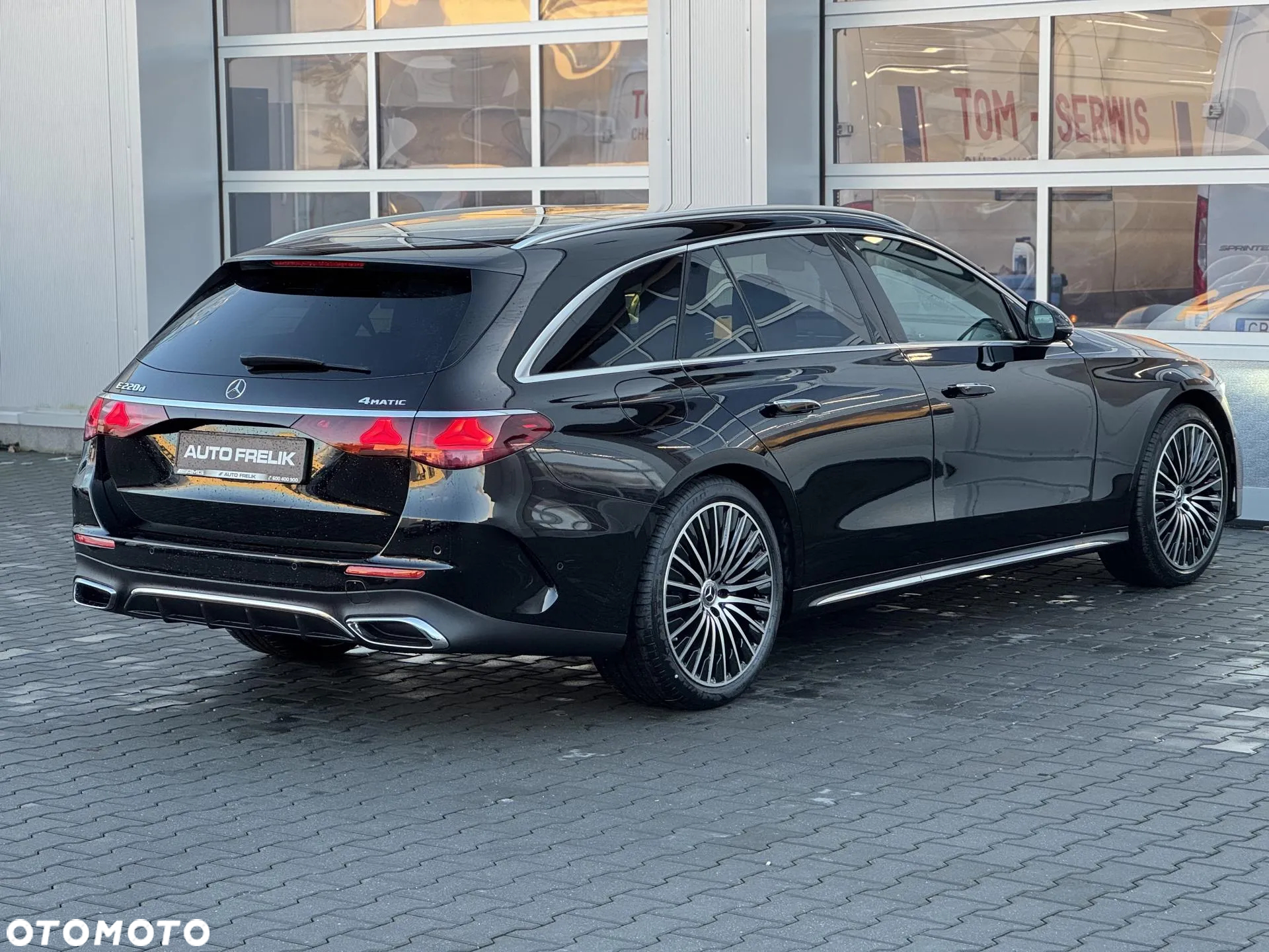 Mercedes-Benz Klasa E 220 d 4Matic 9G-TRONIC - 9