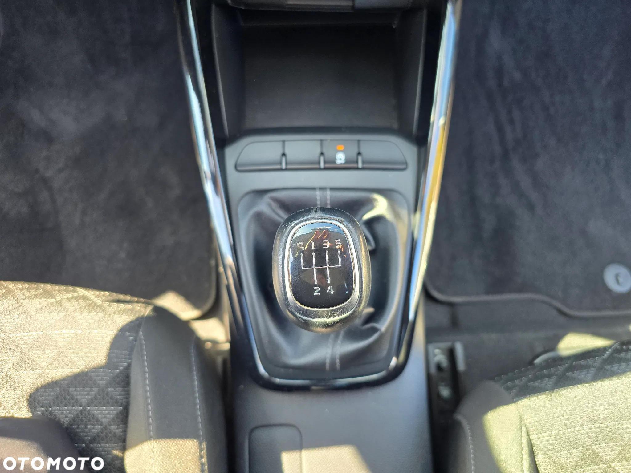 Kia Rio - 31