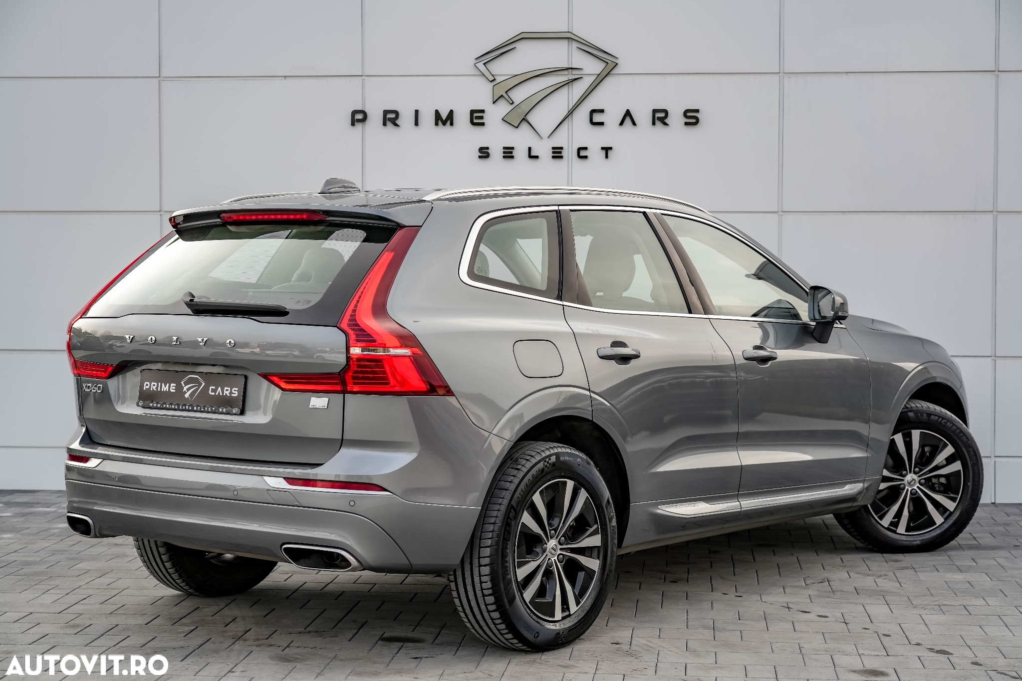 Volvo XC 60 T6 AWD Recharge Geartronic Inscription - 3