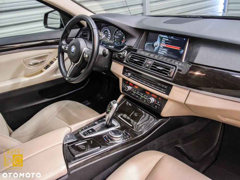 BMW Seria 5 520d xDrive Luxury Line - 17
