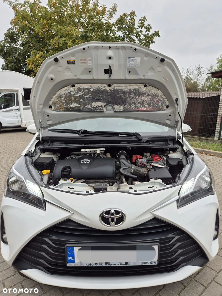 Toyota Yaris 1.5 Premium - 9