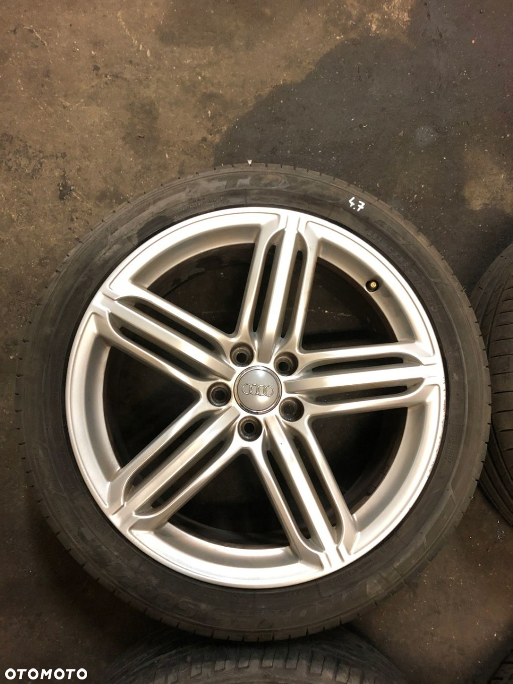 FELGI KOŁA POMPEI AUDI Q3 8U0601025AC 8.5Jx19H2 ET36 5x112 - 4