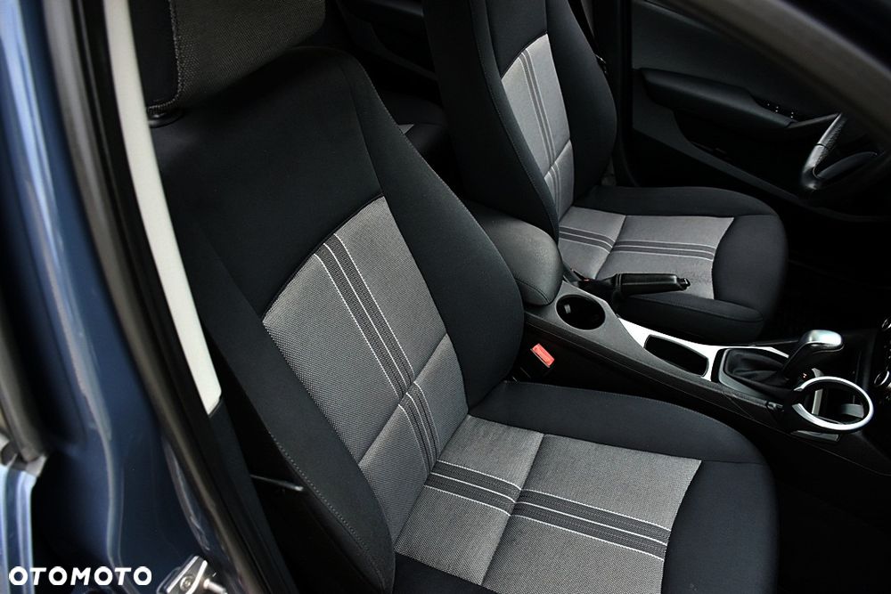BMW X1 sDrive18d xLine - 32