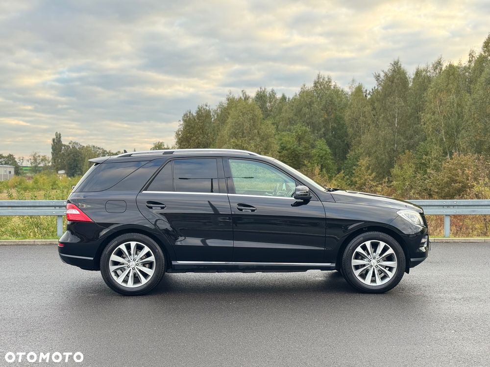 Mercedes-Benz ML 350 BlueTec 4-Matic - 8