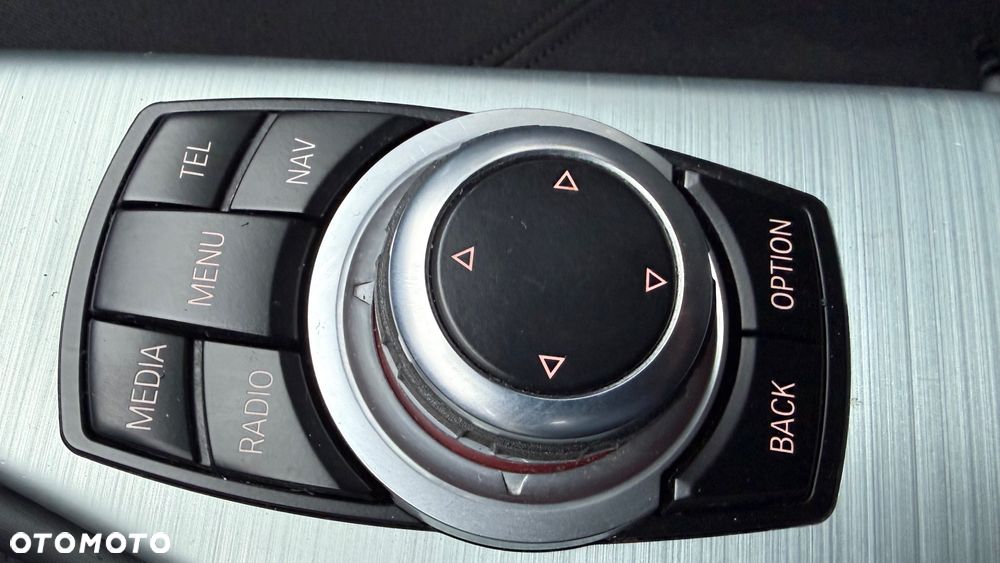 BMW Seria 1 118i Advantage - 28