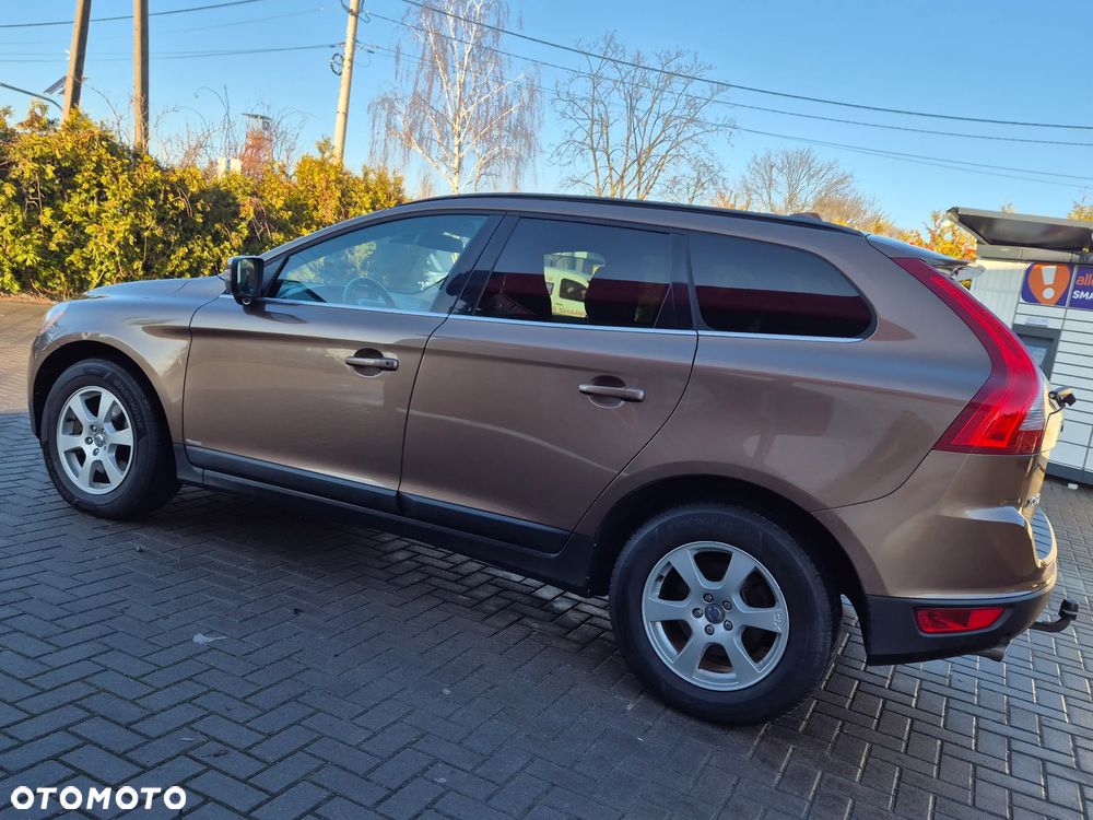 Volvo XC 60 2.4D AWD Momentum - 7