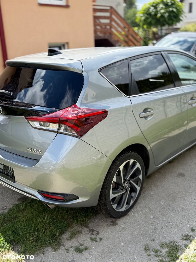 Toyota Auris 1.6 D-4D Prestige - 15