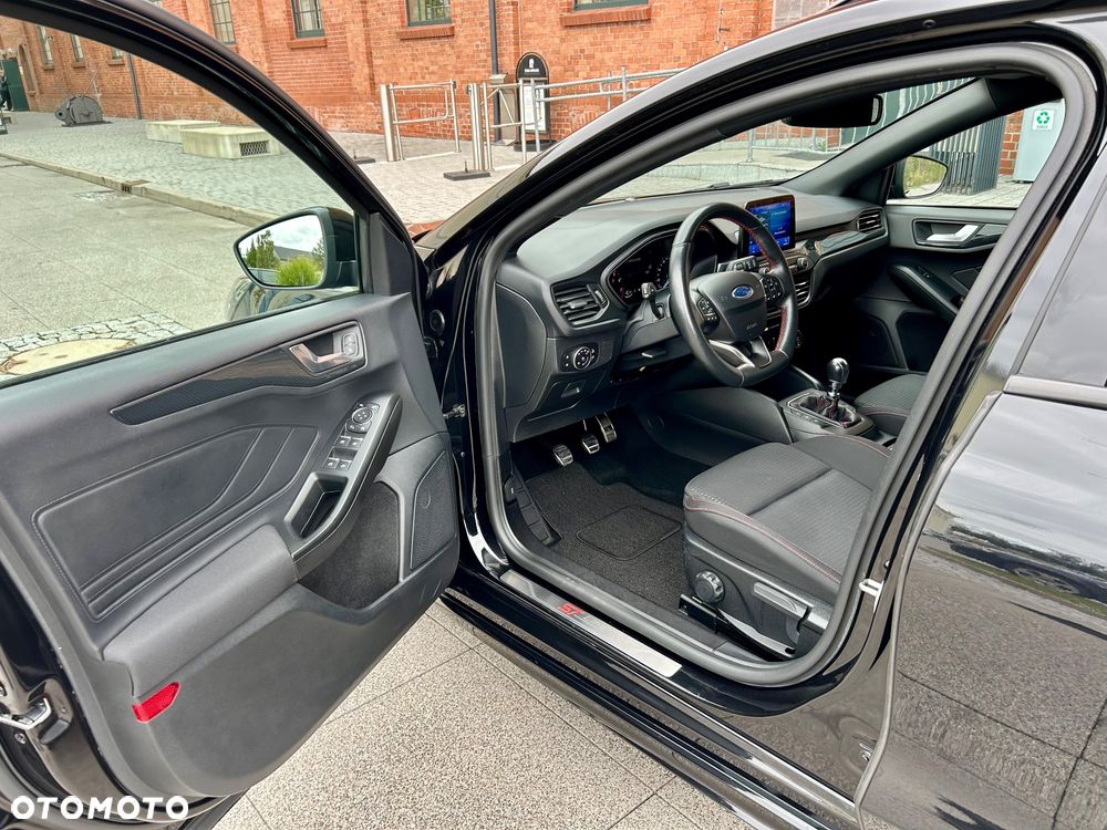 Ford Focus - 16