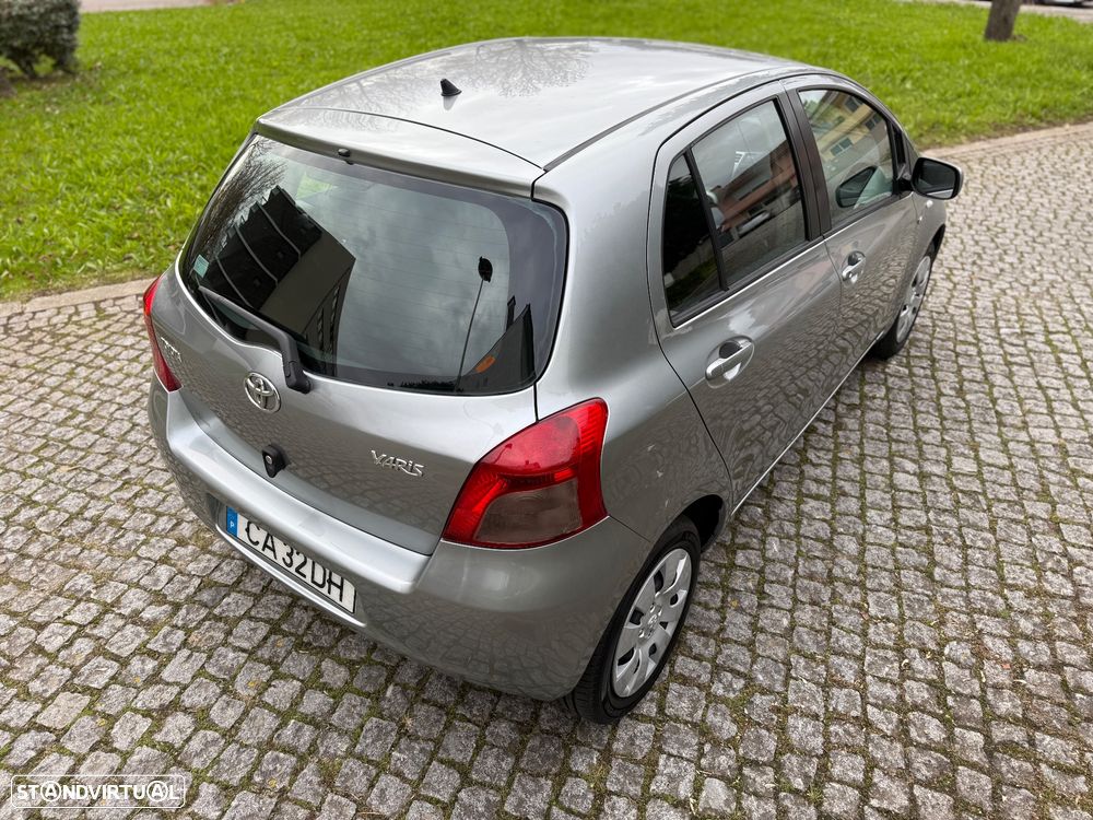 Toyota Yaris 1.4 D-4D Luna - 4