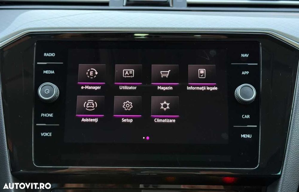 Volkswagen Passat - 31