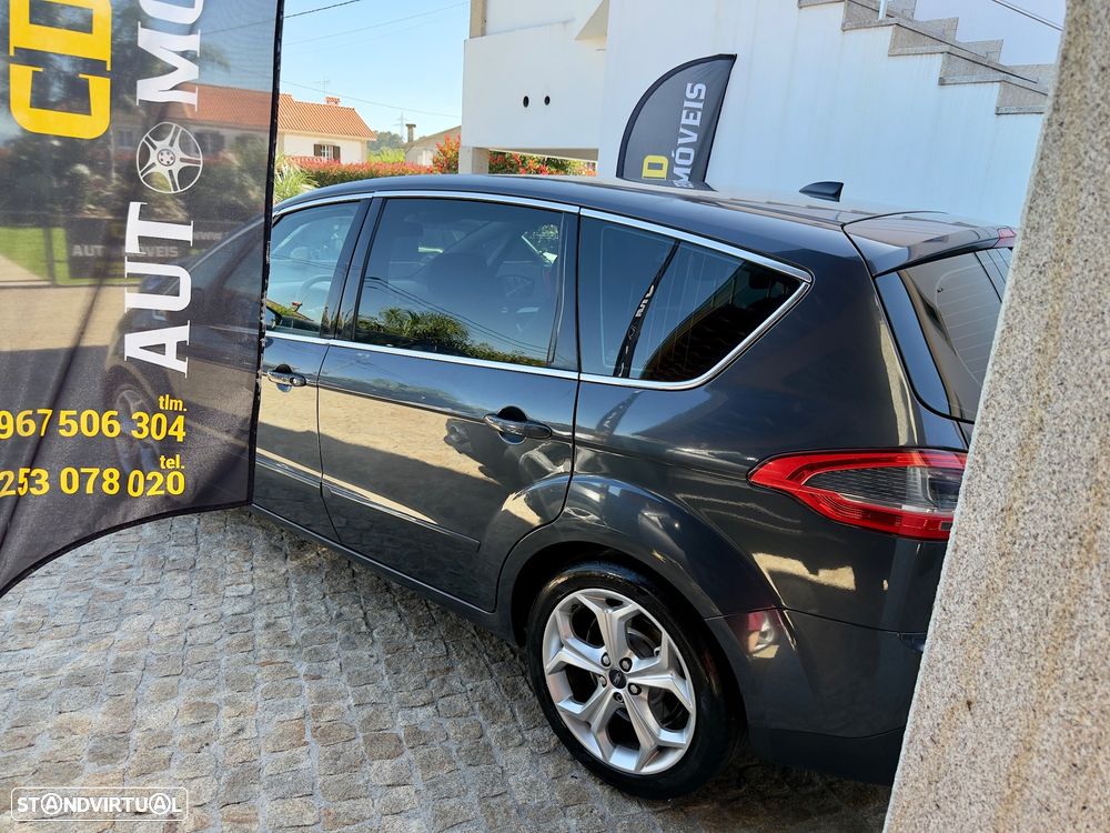 Ford S-Max 2.0 TDCi Titanium 7L - 24