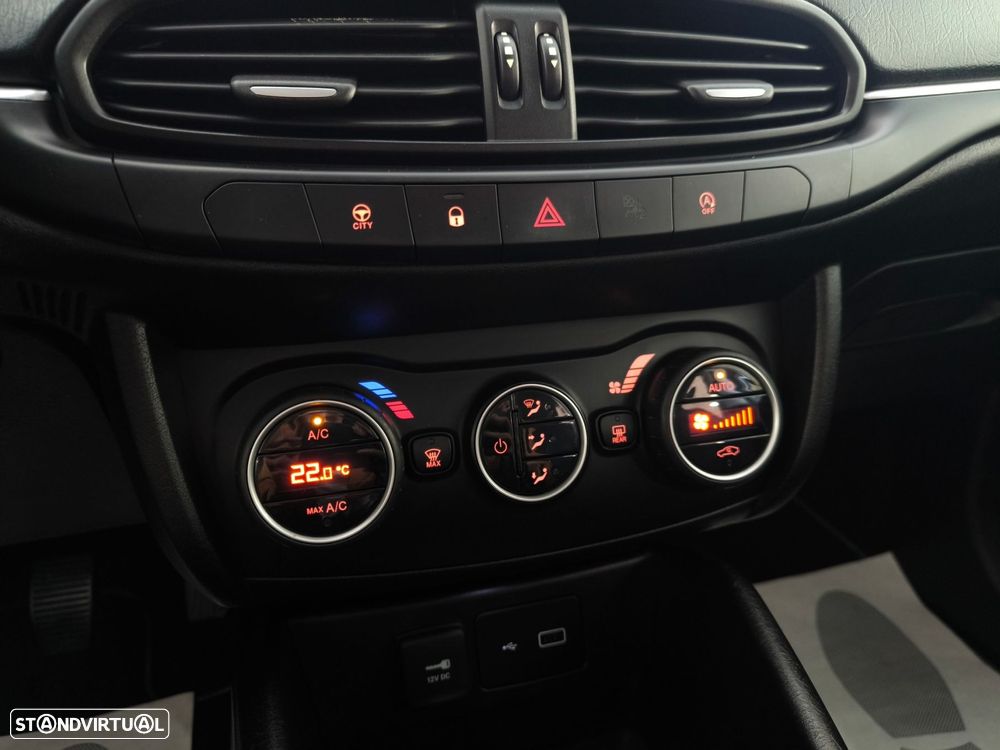 Fiat Tipo 1.3 M-Jet Lounge J17 - 14