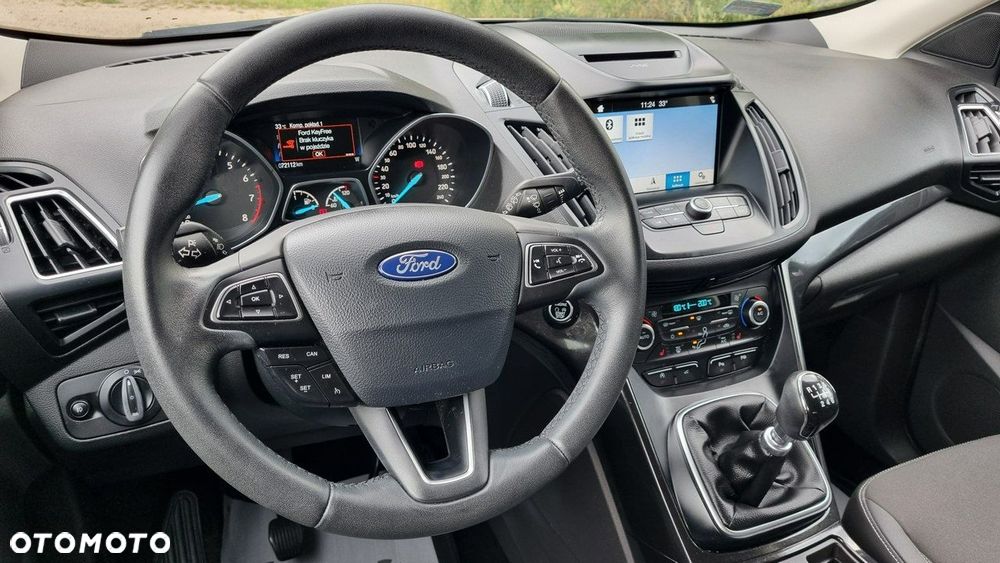 Ford Kuga - 25