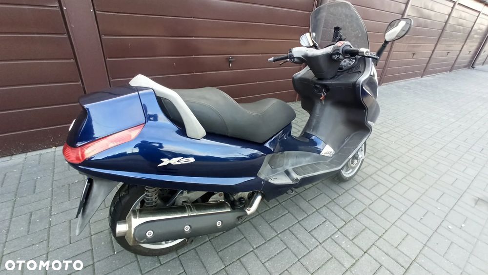 Piaggio X8 - 7