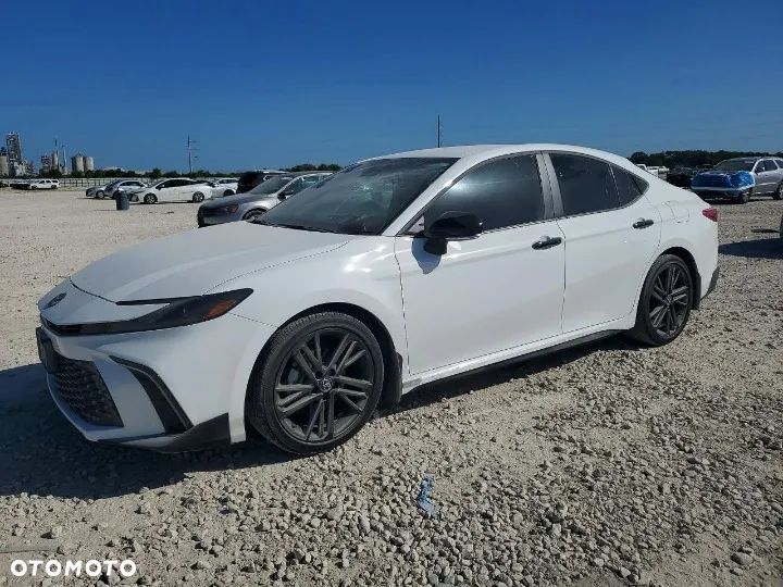 Toyota Camry 2.5 Hybrid Dynamic Force Executive e-CVT - 1