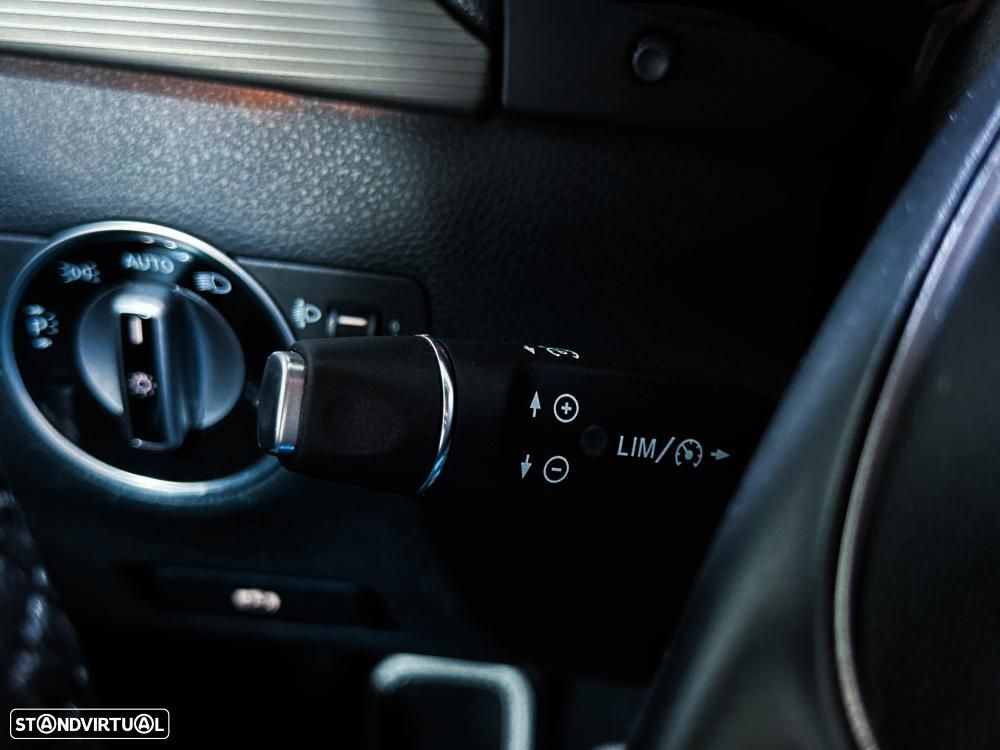 Mercedes-Benz B 180 d Urban - 42