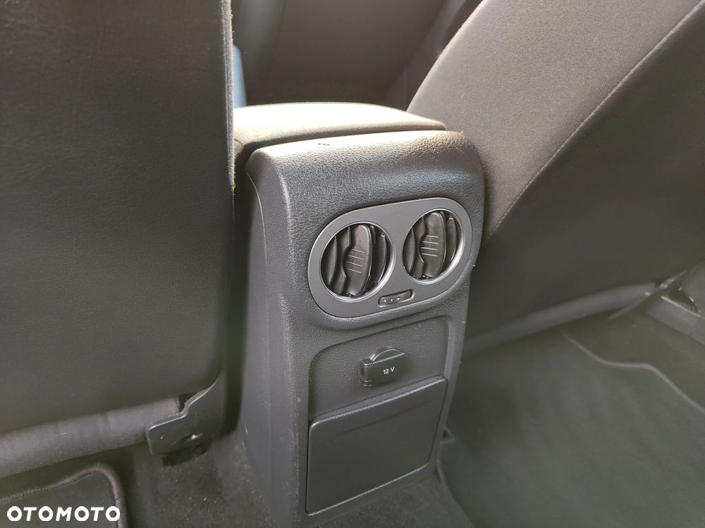 Volkswagen Tiguan 2.0 TDI DPF BlueMotion Technology Trend & Fun - 9