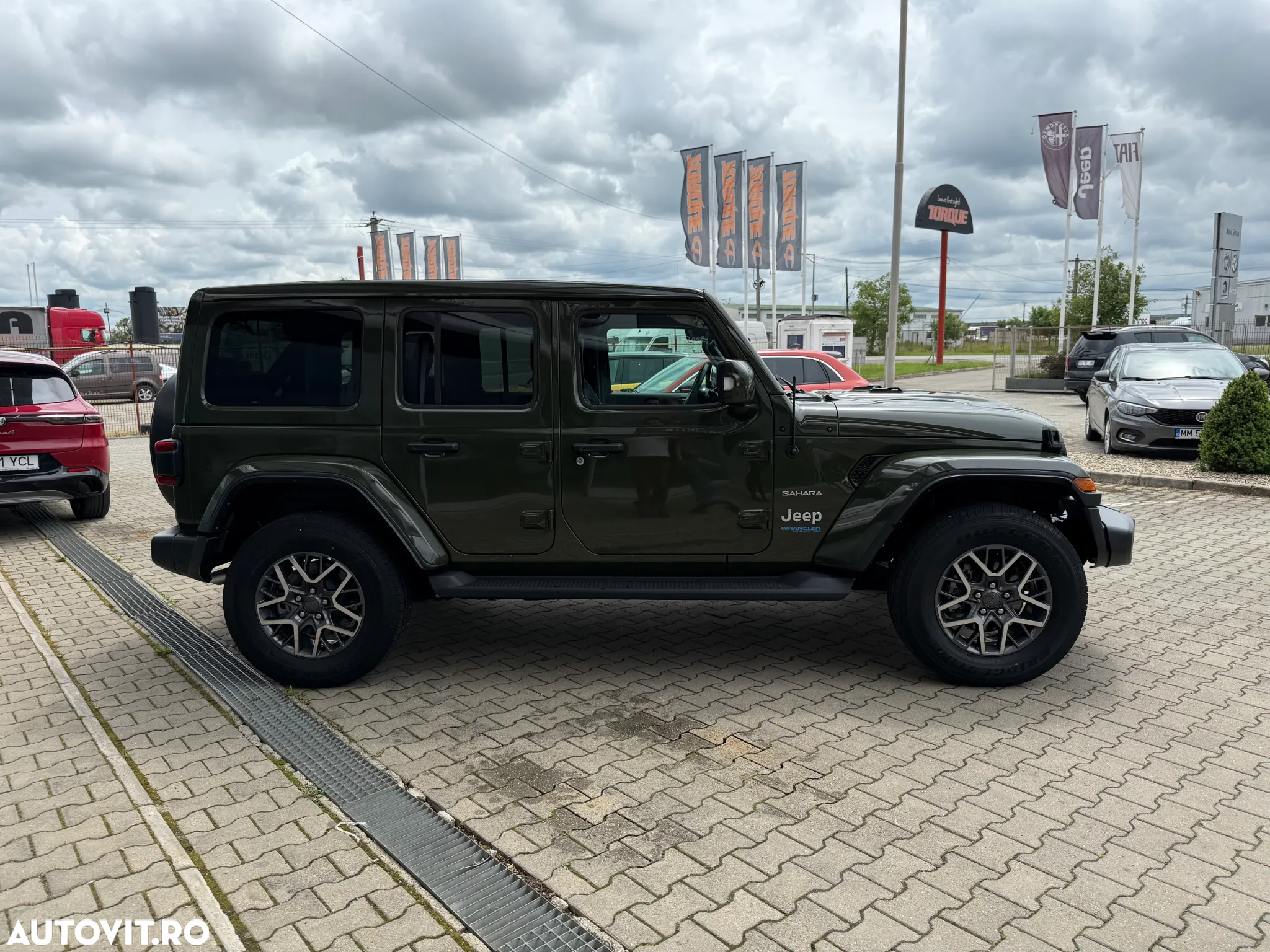 Jeep Wrangler Unlimited 2.0 4xe Plug-In Hybrid Softtop Sahara - 11