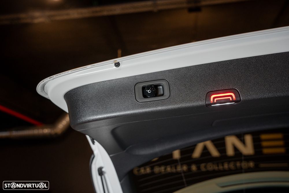 Mercedes-Benz E 53 AMG Hybrid 4Matic+ - 49