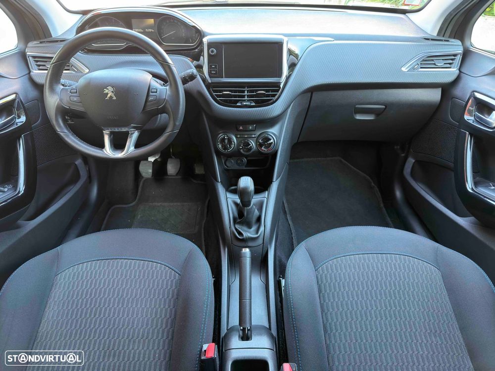 Peugeot 208 1.6 BlueHDi Style - 6