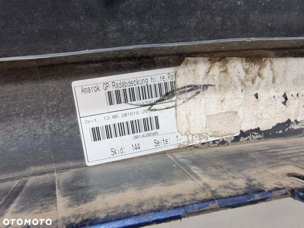 VW AMAROK LIFT 2H6 16- PRAWA TYLNA TYLNIA TYŁ LISTWA NAKŁADKA BŁOTNIKA , NR 2H6853818R , NR AUKCJI NB78 - 13