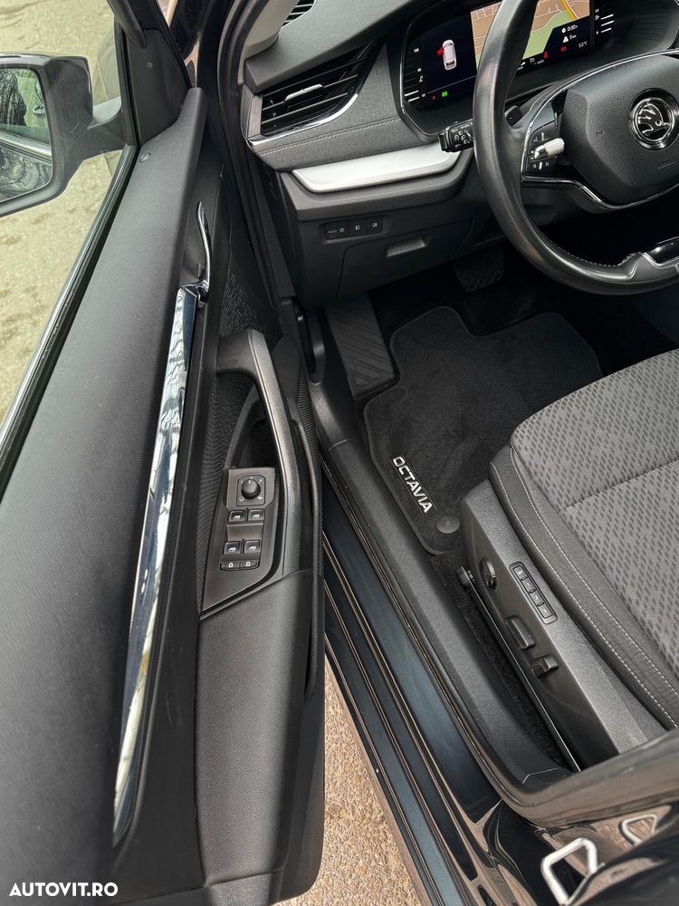 Skoda Octavia 2.0 TDI DSG Premium Edition - 11