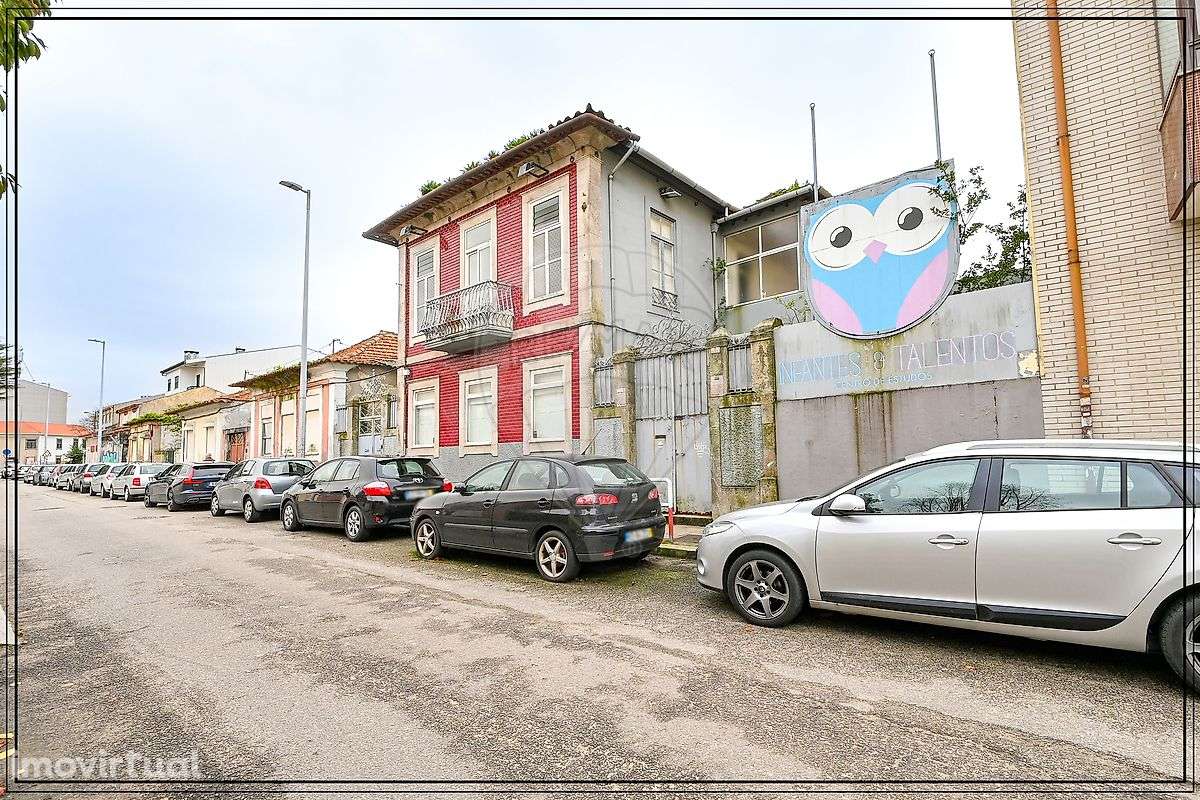 Moradia T5 para venda - Grande imagem: 2/18