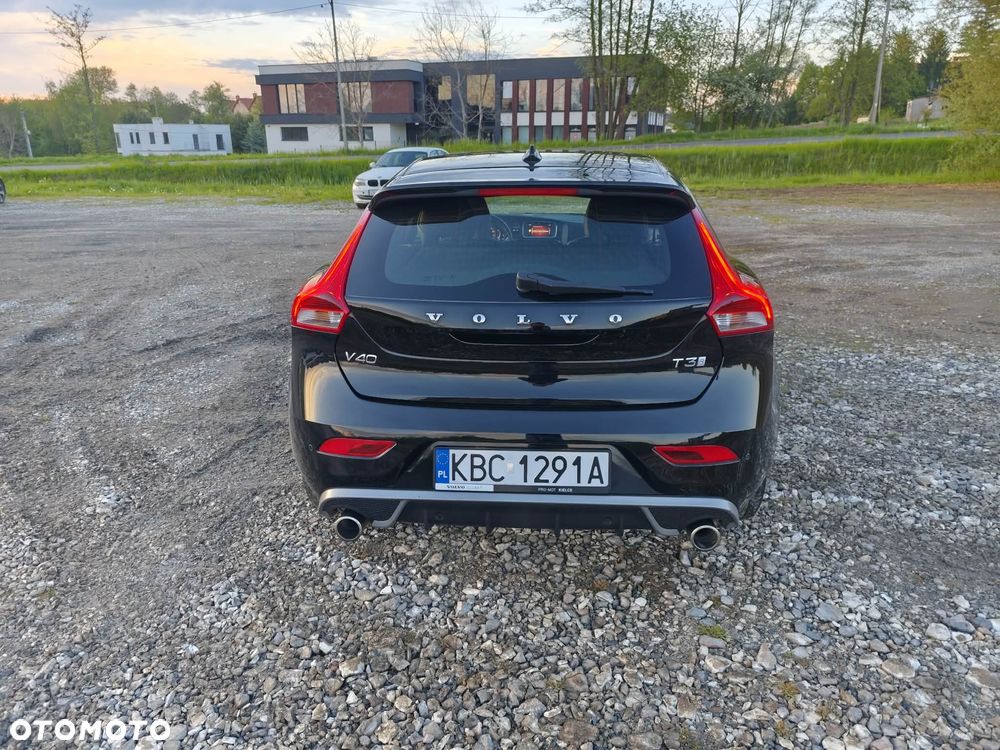 Volvo V40 T3 Geartronic RDesign - 6