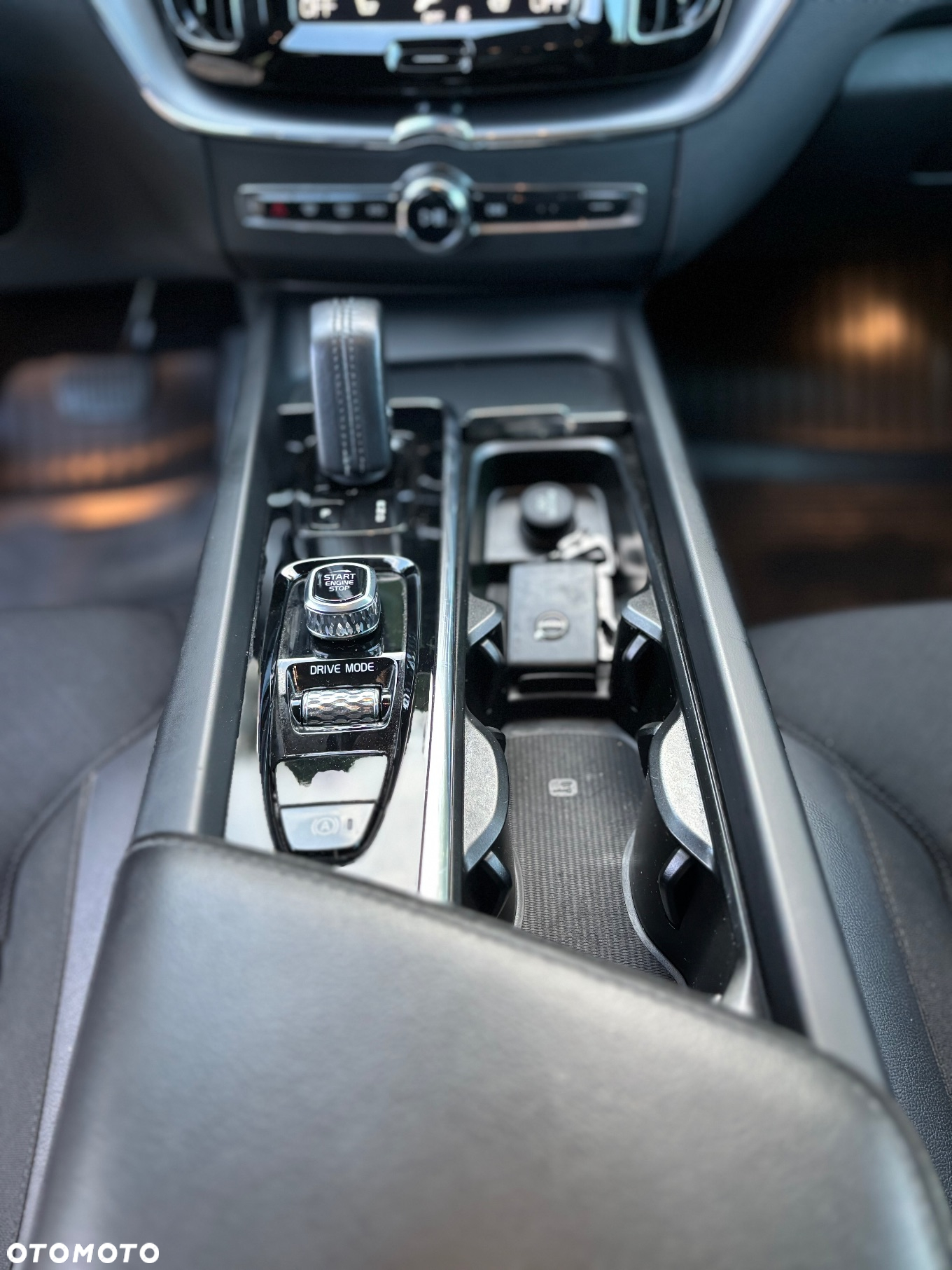 Volvo XC 60 D4 AWD Momentum - 16