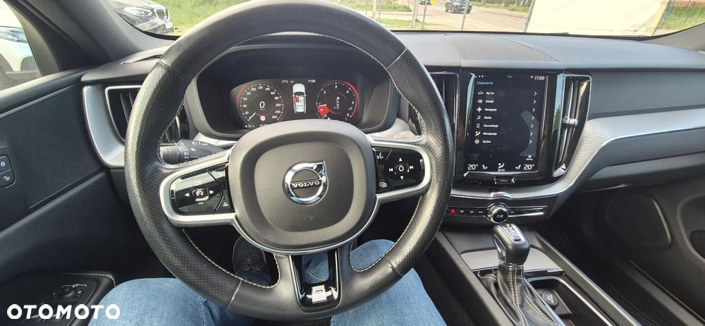 Volvo XC 60 D4 SCR AWD R-Design - 19