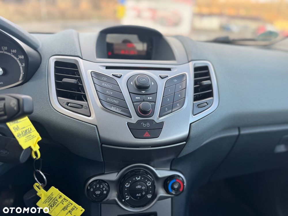 Ford Fiesta 1.25 Celebration - 15