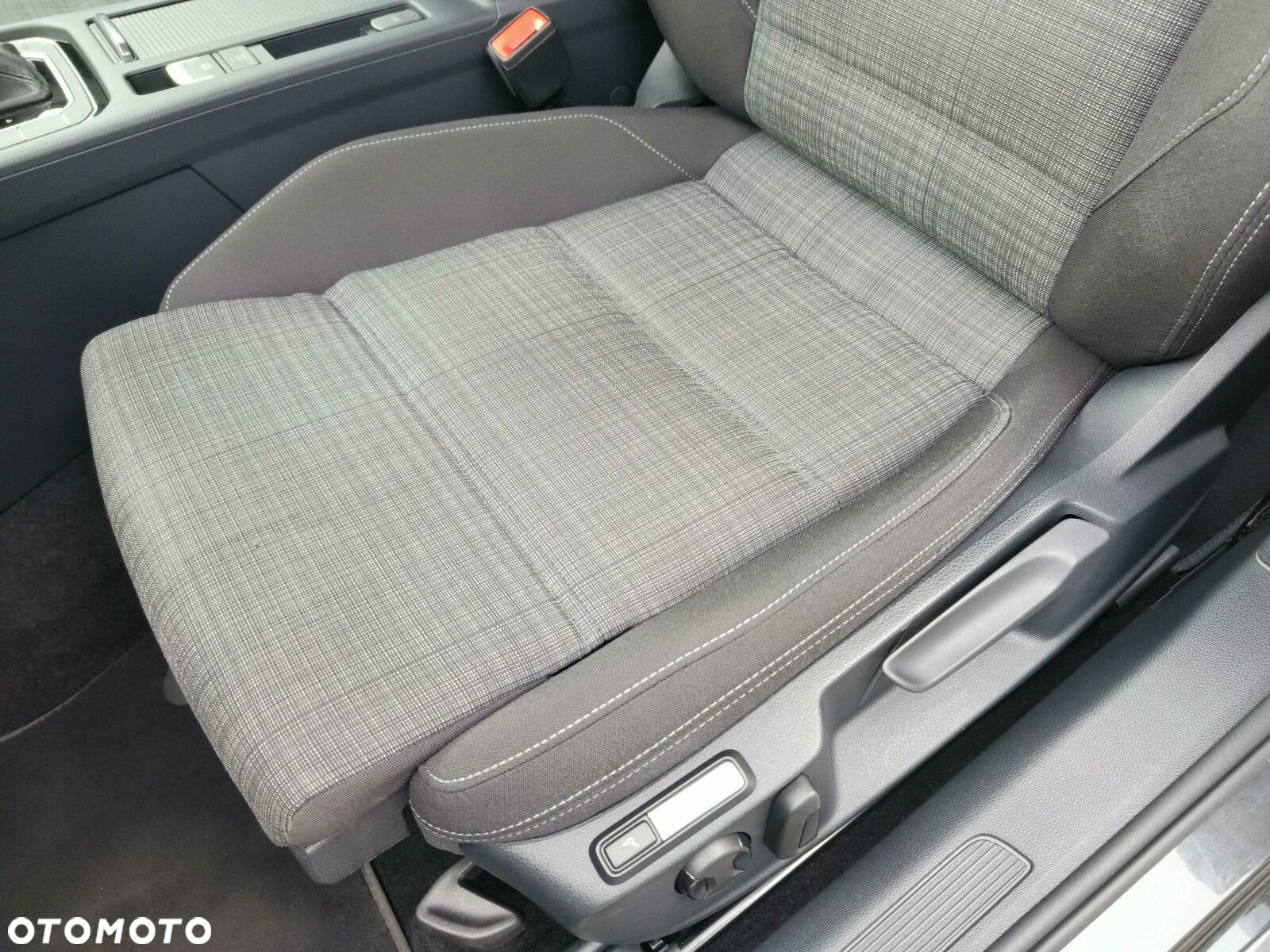 Volkswagen Passat 2.0 TDI EVO Business DSG - 12