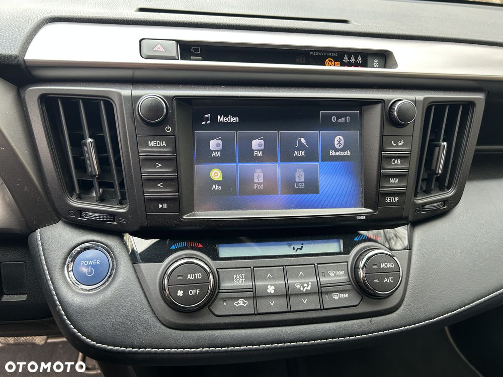 Toyota RAV4 - 10