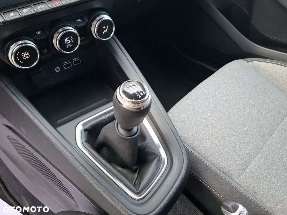 Mitsubishi Colt 1.0T Invite Style Cold - 14