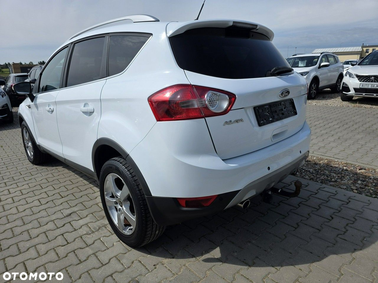 Ford Kuga 2.0 TDCi 2x4 Titanium - 6
