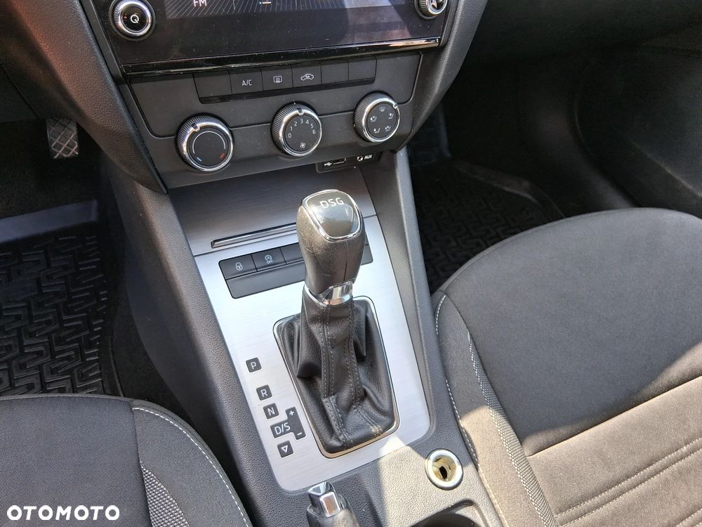 Skoda Octavia 1.6 TDI Ambiente DSG - 18